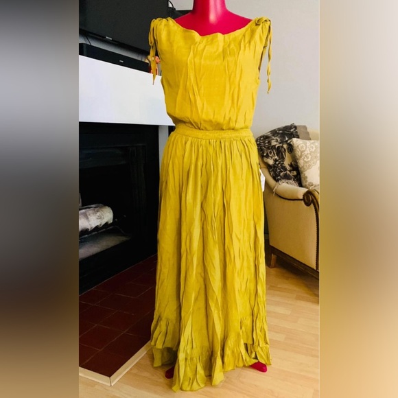 Gia Joyfolie Dress in Chartreuse Mustard - Picture 3 of 8